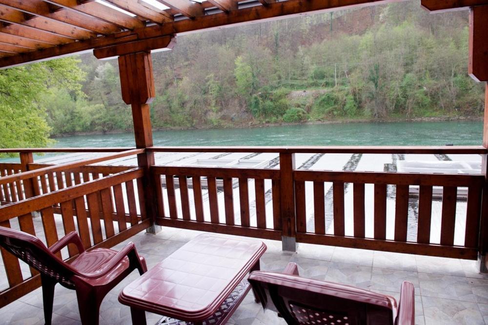 Etno Selo Bok Bed & Breakfast Vrhpolje Екстериор снимка